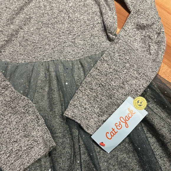 Cute & comfortable Girls Cat & Jack Holiday Dress w/tule glitter overlay - M - Picture 2 of 4